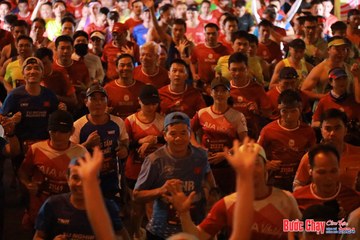 BƯỚC CHẠY CHÀO XUÂN THÀNH PHỐ QUẢNG NGÃI 2024 - Ảnh #1213041