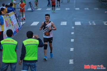 BƯỚC CHẠY CHÀO XUÂN THÀNH PHỐ QUẢNG NGÃI 2024 - Ảnh #1251476