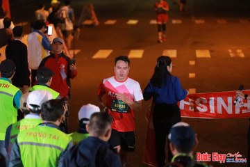 BƯỚC CHẠY CHÀO XUÂN THÀNH PHỐ QUẢNG NGÃI 2024 - Ảnh #1246406