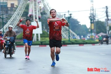 BƯỚC CHẠY CHÀO XUÂN THÀNH PHỐ QUẢNG NGÃI 2024 - Ảnh #1230844