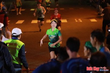 BƯỚC CHẠY CHÀO XUÂN THÀNH PHỐ QUẢNG NGÃI 2024 - Ảnh #1244137