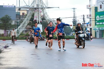 BƯỚC CHẠY CHÀO XUÂN THÀNH PHỐ QUẢNG NGÃI 2024 - Ảnh #1230539