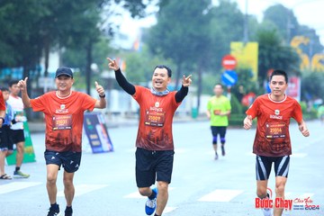 BƯỚC CHẠY CHÀO XUÂN THÀNH PHỐ QUẢNG NGÃI 2024 - Ảnh #1238294