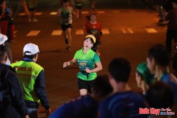 BƯỚC CHẠY CHÀO XUÂN THÀNH PHỐ QUẢNG NGÃI 2024 - Ảnh #1244136