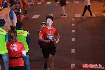 BƯỚC CHẠY CHÀO XUÂN THÀNH PHỐ QUẢNG NGÃI 2024 - Ảnh #1249515