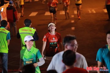 BƯỚC CHẠY CHÀO XUÂN THÀNH PHỐ QUẢNG NGÃI 2024 - Ảnh #1248786