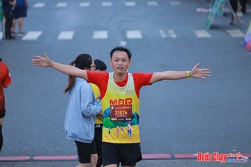 BƯỚC CHẠY CHÀO XUÂN THÀNH PHỐ QUẢNG NGÃI 2024 - Ảnh #1252099