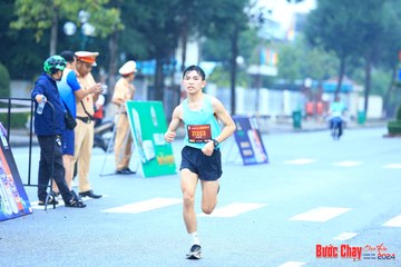 BƯỚC CHẠY CHÀO XUÂN THÀNH PHỐ QUẢNG NGÃI 2024 - Ảnh #1232708