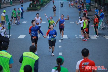 BƯỚC CHẠY CHÀO XUÂN THÀNH PHỐ QUẢNG NGÃI 2024 - Ảnh #1251626
