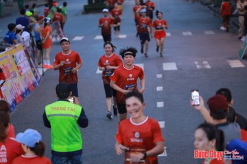 BƯỚC CHẠY CHÀO XUÂN THÀNH PHỐ QUẢNG NGÃI 2024 - Ảnh #1250517
