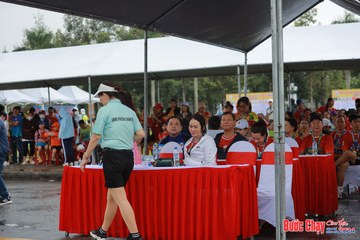 BƯỚC CHẠY CHÀO XUÂN THÀNH PHỐ QUẢNG NGÃI 2024 - Ảnh #1235969