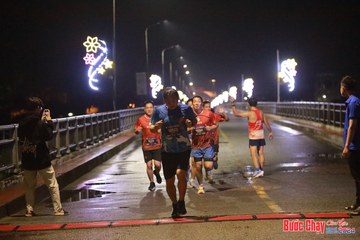 BƯỚC CHẠY CHÀO XUÂN THÀNH PHỐ QUẢNG NGÃI 2024 - Ảnh #1231108