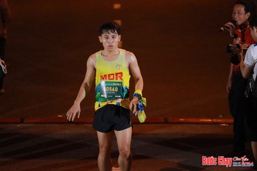 BƯỚC CHẠY CHÀO XUÂN THÀNH PHỐ QUẢNG NGÃI 2024 - Ảnh #1240985