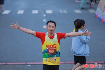 BƯỚC CHẠY CHÀO XUÂN THÀNH PHỐ QUẢNG NGÃI 2024 - Ảnh #1252101