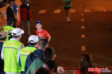 BƯỚC CHẠY CHÀO XUÂN THÀNH PHỐ QUẢNG NGÃI 2024 - Ảnh #1246085