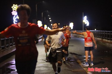 BƯỚC CHẠY CHÀO XUÂN THÀNH PHỐ QUẢNG NGÃI 2024 - Ảnh #1231258