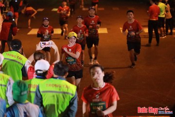 BƯỚC CHẠY CHÀO XUÂN THÀNH PHỐ QUẢNG NGÃI 2024 - Ảnh #1248080