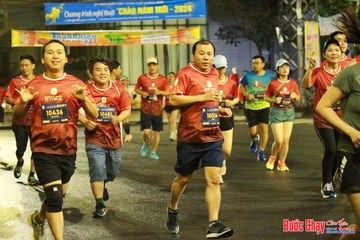 BƯỚC CHẠY CHÀO XUÂN THÀNH PHỐ QUẢNG NGÃI 2024 - Ảnh #1222923
