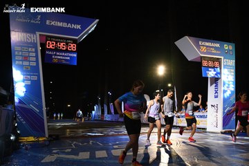 HO CHI MINH CITY NIGHT RUN EXIMBANK 2024 - Ảnh #2065491