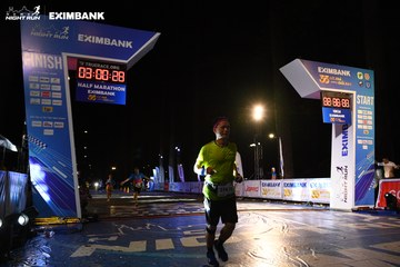 HO CHI MINH CITY NIGHT RUN EXIMBANK 2024 - Ảnh #2061330