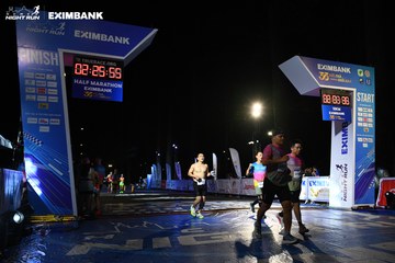 HO CHI MINH CITY NIGHT RUN EXIMBANK 2024 - Ảnh #2061223