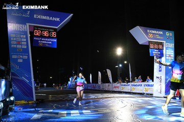 HO CHI MINH CITY NIGHT RUN EXIMBANK 2024 - Ảnh #2066101