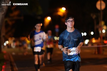 HO CHI MINH CITY NIGHT RUN EXIMBANK 2024 - Ảnh #2159751