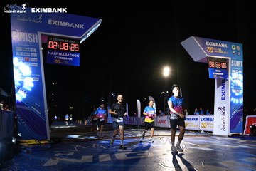 HO CHI MINH CITY NIGHT RUN EXIMBANK 2024 - Ảnh #2059829