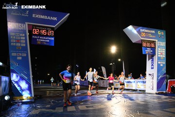HO CHI MINH CITY NIGHT RUN EXIMBANK 2024 - Ảnh #2065462