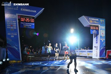 HO CHI MINH CITY NIGHT RUN EXIMBANK 2024 - Ảnh #2061092