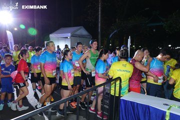 HO CHI MINH CITY NIGHT RUN EXIMBANK 2024 - Ảnh #2012526