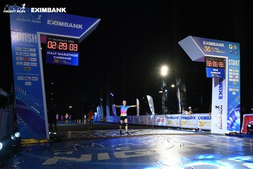 HO CHI MINH CITY NIGHT RUN EXIMBANK 2024 - Ảnh #2064542