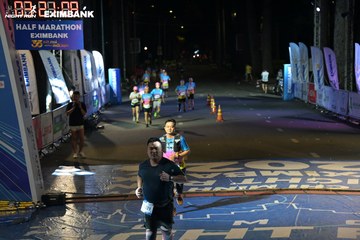 HO CHI MINH CITY NIGHT RUN EXIMBANK 2024 - Ảnh #2027173