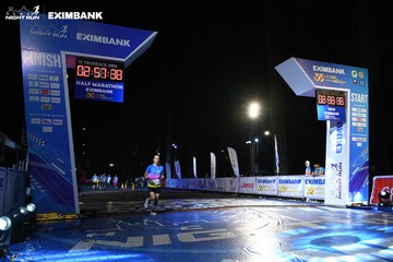 HO CHI MINH CITY NIGHT RUN EXIMBANK 2024 - Ảnh #2059313