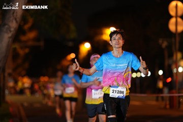 HO CHI MINH CITY NIGHT RUN EXIMBANK 2024 - Ảnh #2159797