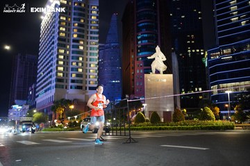 HO CHI MINH CITY NIGHT RUN EXIMBANK 2024 - Ảnh #1989192