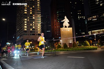 HO CHI MINH CITY NIGHT RUN EXIMBANK 2024 - Ảnh #1991134