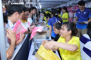 HO CHI MINH CITY NIGHT RUN EXIMBANK 2024 - Ảnh #1964764