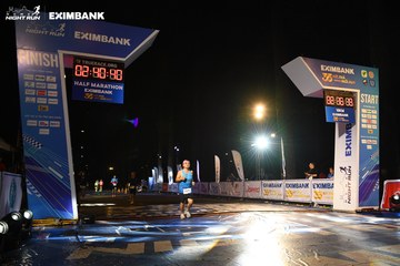 HO CHI MINH CITY NIGHT RUN EXIMBANK 2024 - Ảnh #2061450