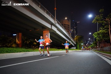 HO CHI MINH CITY NIGHT RUN EXIMBANK 2024 - Ảnh #1988916