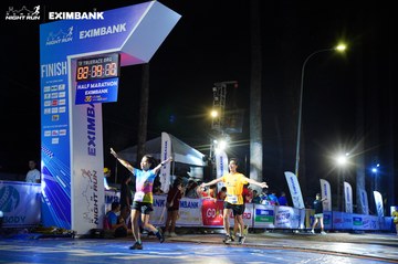 HO CHI MINH CITY NIGHT RUN EXIMBANK 2024 - Ảnh #2033205