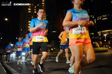 HO CHI MINH CITY NIGHT RUN EXIMBANK 2024 - Ảnh #1990509
