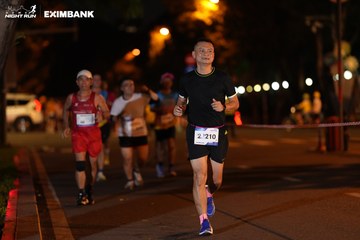 HO CHI MINH CITY NIGHT RUN EXIMBANK 2024 - Ảnh #2159713