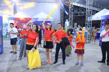 HO CHI MINH CITY NIGHT RUN EXIMBANK 2024 - Ảnh #1965174