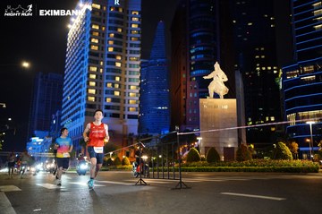 HO CHI MINH CITY NIGHT RUN EXIMBANK 2024 - Ảnh #1989459