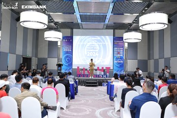 HO CHI MINH CITY NIGHT RUN EXIMBANK 2024 - Ảnh #1963318