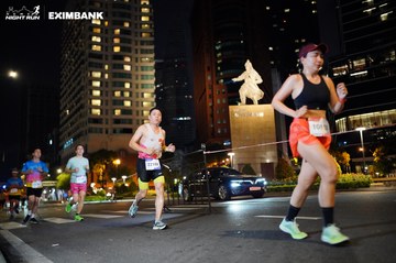 HO CHI MINH CITY NIGHT RUN EXIMBANK 2024 - Ảnh #1991105
