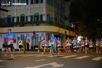 HO CHI MINH CITY NIGHT RUN EXIMBANK 2024 - Ảnh #2031491