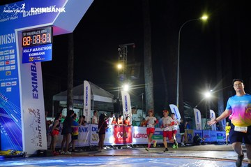 HO CHI MINH CITY NIGHT RUN EXIMBANK 2024 - Ảnh #2032872