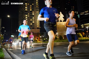HO CHI MINH CITY NIGHT RUN EXIMBANK 2024 - Ảnh #1990540